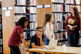 Students in library, Data Science